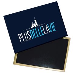 Magnet Plus Belle La Vie Logo Bleusur Fond Marine